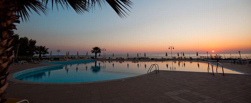 Hotel Club Esse Costa Dello Jonio Mandatoriccio Marina Exterior foto